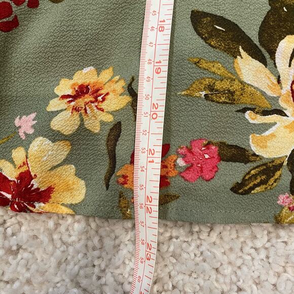 Urban Romantics Floral Boho Top Size M Ruffle Bell Sleeve - Picture 10 of 10